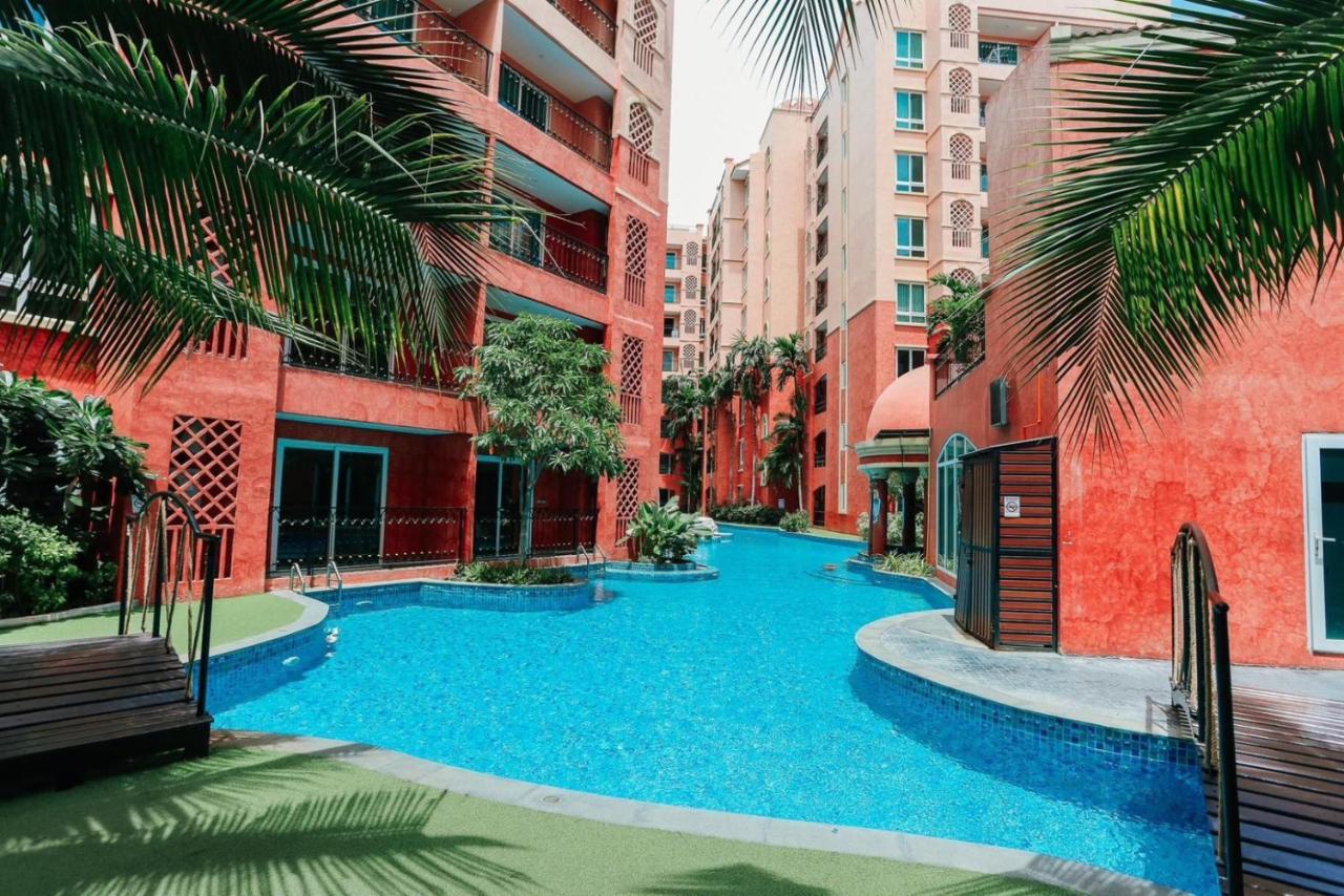 Sonia residence Praia de Jomtien Exterior foto